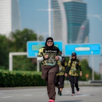 Runner Photo 6885353