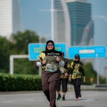 Runner Photo 6885354