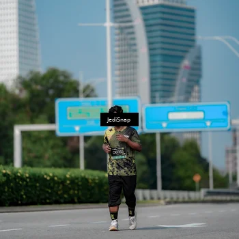 Runner Photo 6885441