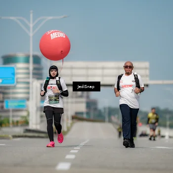Runner Photo 6885571