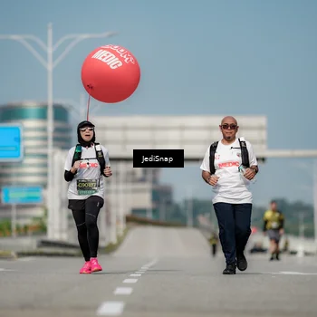 Runner Photo 6885572