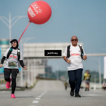 Runner Photo 6885610