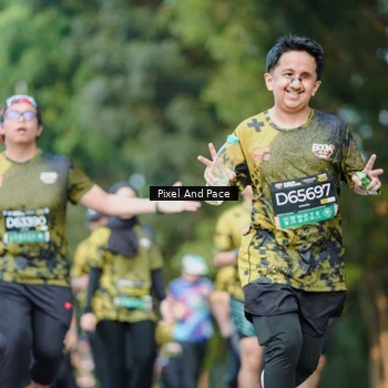 Runner Photo 6885672