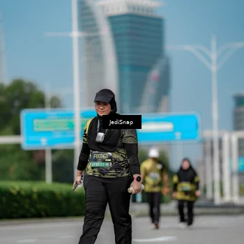 Runner Photo 6885714