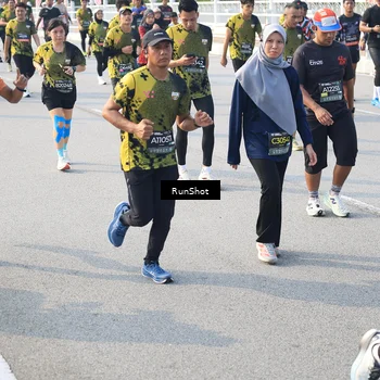 Runner Photo 6885722