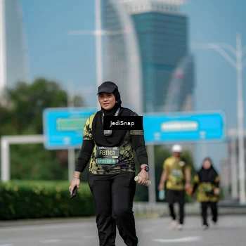 Runner Photo 6885732