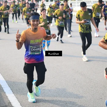 Runner Photo 6885740