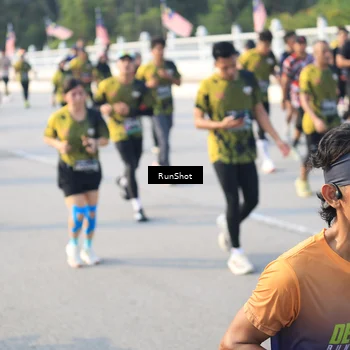 Runner Photo 6885754