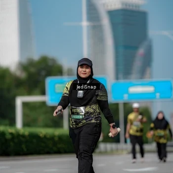 Runner Photo 6885764