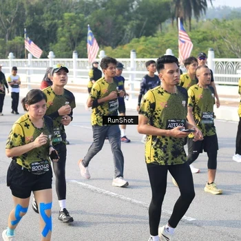 Runner Photo 6885773