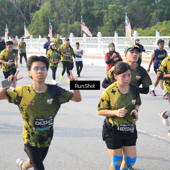 Runner Photo 6885784