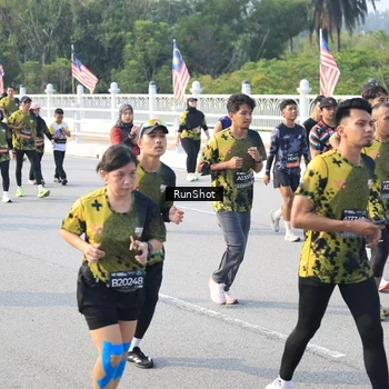 Runner Photo 6885806