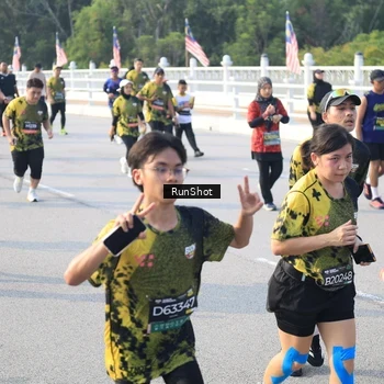 Runner Photo 6885813
