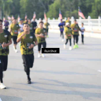 Runner Photo 6885822
