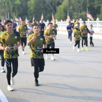 Runner Photo 6885824