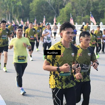 Runner Photo 6885854