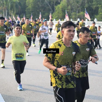 Runner Photo 6885858