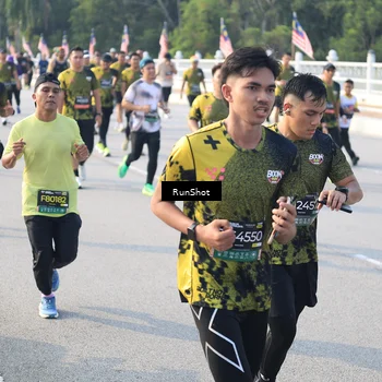 Runner Photo 6885872