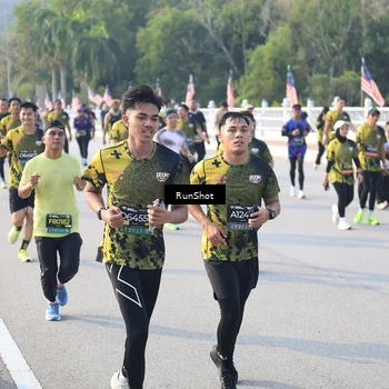 Runner Photo 6885874