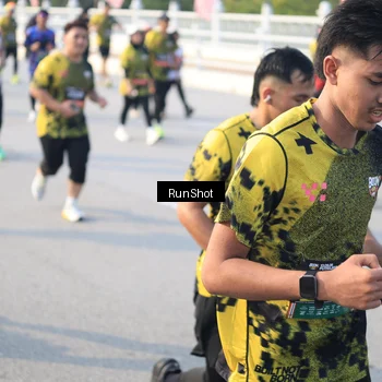 Runner Photo 6885899