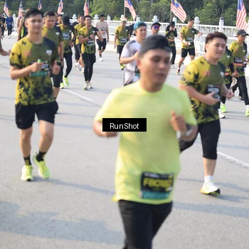 Runner Photo 6885924