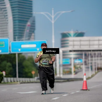 Runner Photo 6885926