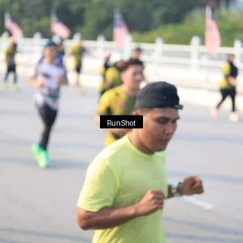 Runner Photo 6885952