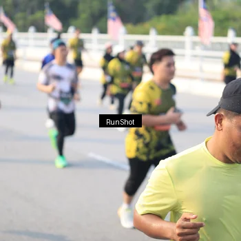 Runner Photo 6885954