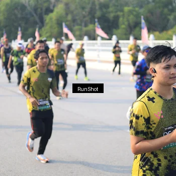 Runner Photo 6885992