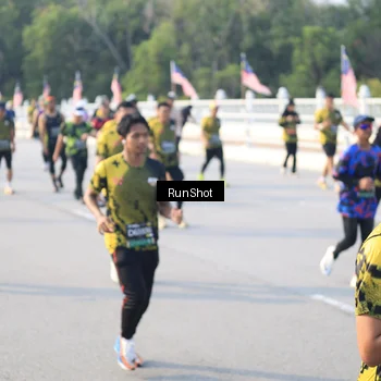 Runner Photo 6885994
