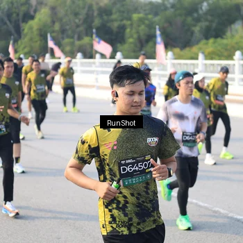Runner Photo 6885995