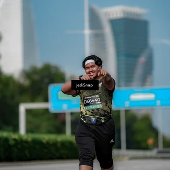 Runner Photo 6886013