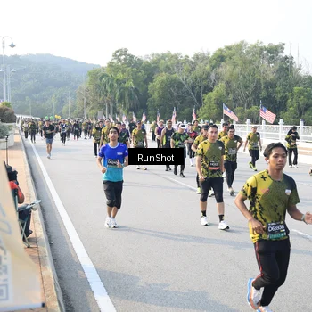 Runner Photo 6886014