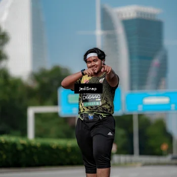 Runner Photo 6886027