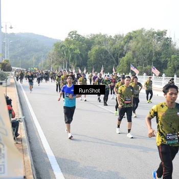 Runner Photo 6886029