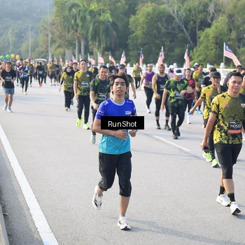 Runner Photo 6886031
