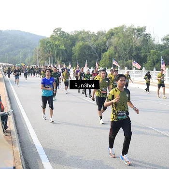 Runner Photo 6886045