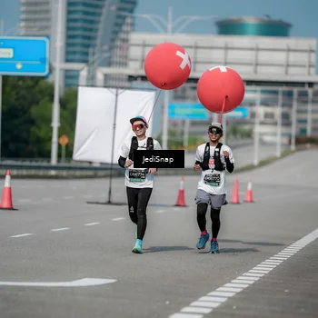 Runner Photo 6886071