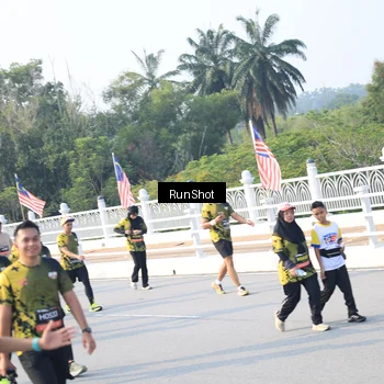 Runner Photo 6886084