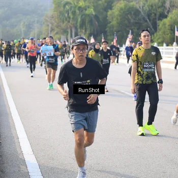 Runner Photo 6886099