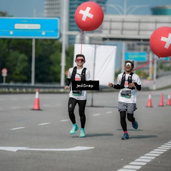 Runner Photo 6886102