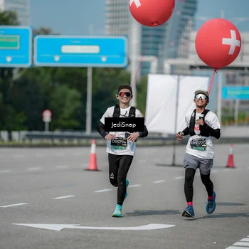 Runner Photo 6886109
