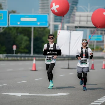 Runner Photo 6886112
