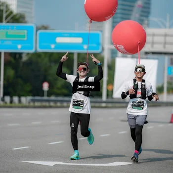 Runner Photo 6886121