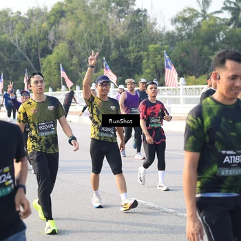 Runner Photo 6886139