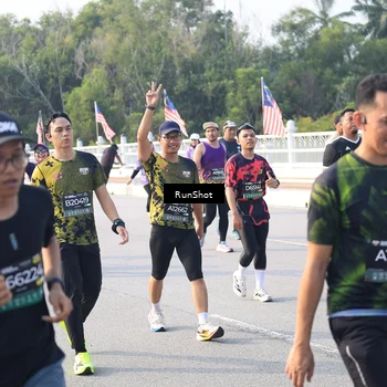 Runner Photo 6886144