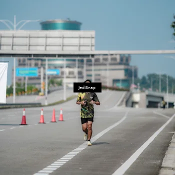 Runner Photo 6886155