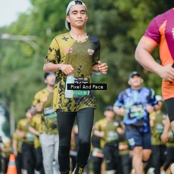 Runner Photo 6886164