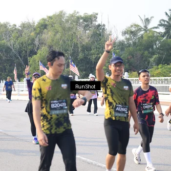 Runner Photo 6886168