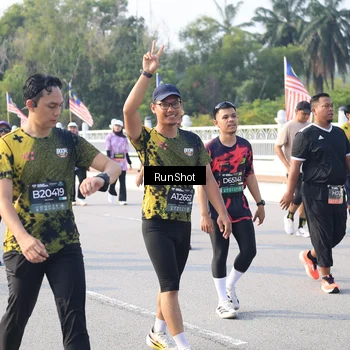 Runner Photo 6886174